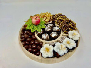 Sukkos Speciality Chocolate Bon Bon & Truffle Wooden Gift Tray