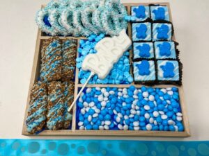 BABY BOY CUSTOM CHOCOLATE ARRANGEMENT